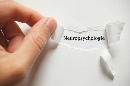 Photo papier déchiré inscription neuropsychologie